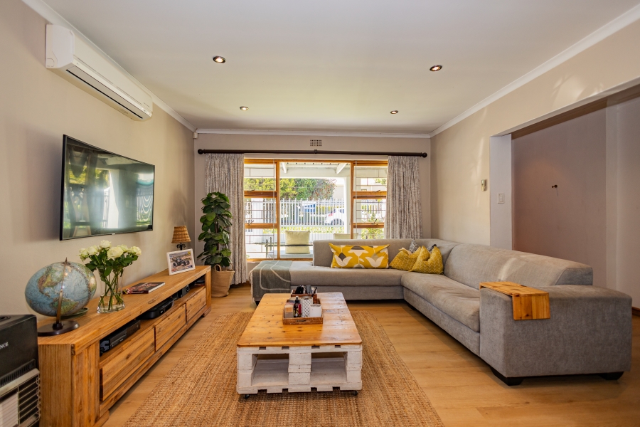 4 Bedroom Property for Sale in Panorama Western Cape